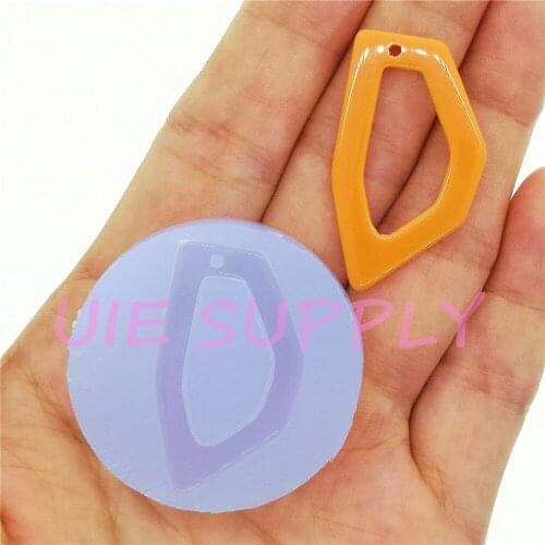 BYL549U 34.7mm x 19.9mm Silicone Mold Fondant Cake Decoration Candy Resin Clay Earrings Necklace Craft Soap Candle FOOD SAFE