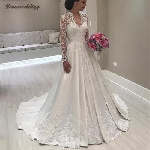 Junoesque Satin Long Sleeve Wedding Dresses V-Neck Refinement Lace Applique Luxury Chapel Train Bridal Dress Zipper New Arrival