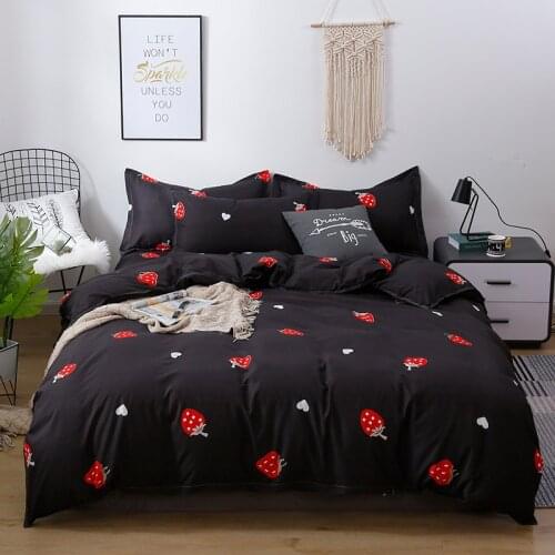 Black Strawberry Cute Kawaii Girl Luxury Comforter Bedding Set Modern Fashion King Queen Twin Size Bed Linen Duvet Cover Set