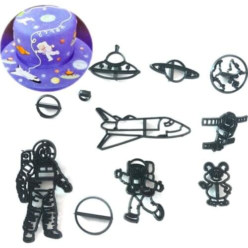 11pcs/Set Astronaut Shape Cookie Cutting Moulds Cake Mold Fondant Mold Biscuit Plastic Cutter Diy Cake Decoration Bakeware Tools