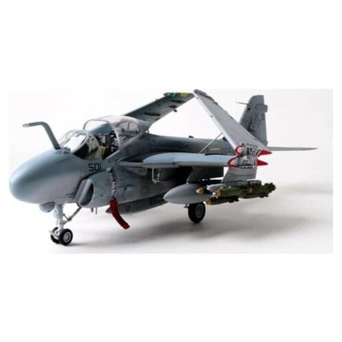 Kinetic 1/48 A-6E Intruder K48023 Model Kit