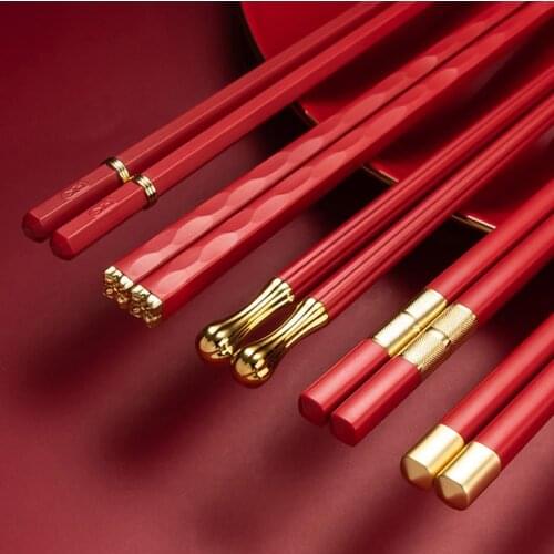5 Pairs Japanese Chinese Chopsticks Red Sushi Sticks Set Chopsticks Holder Reusable Sticks Non-Slip Household Kitchen Utensils