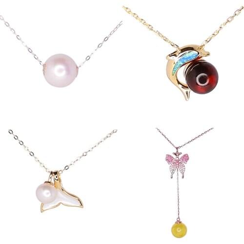 Natural Blood color Amber Fashionable Retro womens Pendant Jewelry