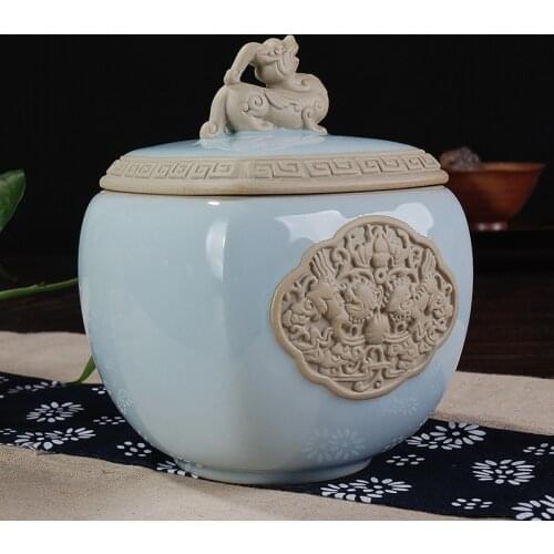 Large ceramic tea set storage box black tea sealed Chinese official kiln relief unicorn celadon storage box large moisture-proof