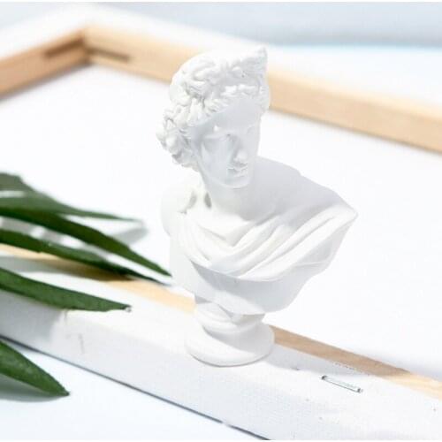 Nordic Modern Small Plaster Statue Art Fan Resin Sculpture Drawing Sketch Plaster Bust Cast Figure Statue Model Art Decoration