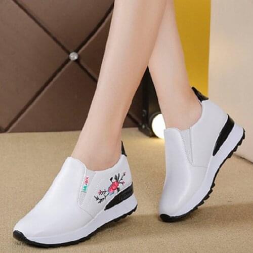 Womens Sneakers Wedges Platform Slip on Ladies Vulcanized Shoes Embroidered Female Height Increasing Woman Casual Footwear