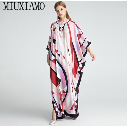 MIUXIMAO 2020 Bohemian Plus Size Dress O-neck Batwing Sleeve Maxi Dress Women Geometric print New Fashion Kaftan Dress With Belt