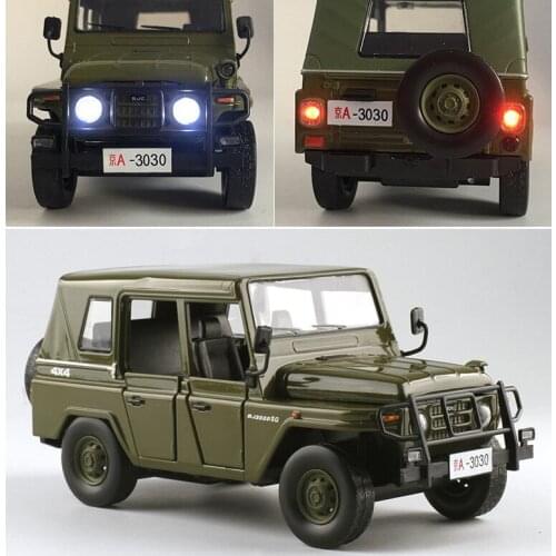 1:28 Beijing SUV Childrens Toy Car Model Die-Cast Metal Model Off-Road Vehicle model Toy Boy Birthday Gift alloy Car Collection