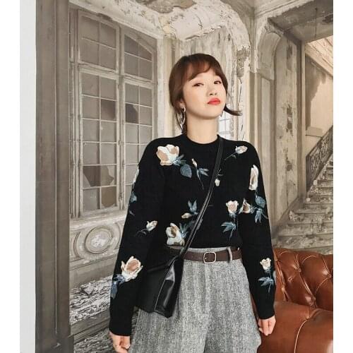 Womens Short Floral Embroidery Sweaters Clothing Top Female Goth Winter Long Sleeve Sweatshirt Korean Fashion Pullover Harajuku