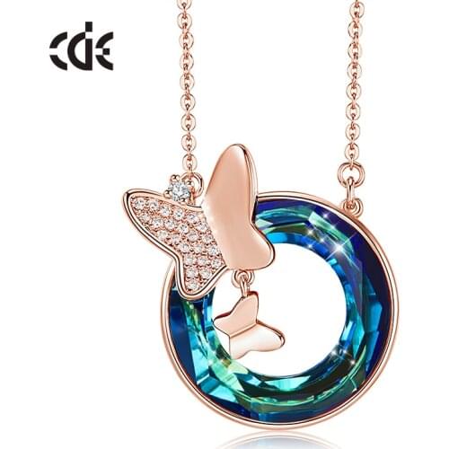 CDE Women Gold Color Rose Flower Necklace Pendant with Crystals Teardrop Jewelry Fashion Romantic Valentines Day