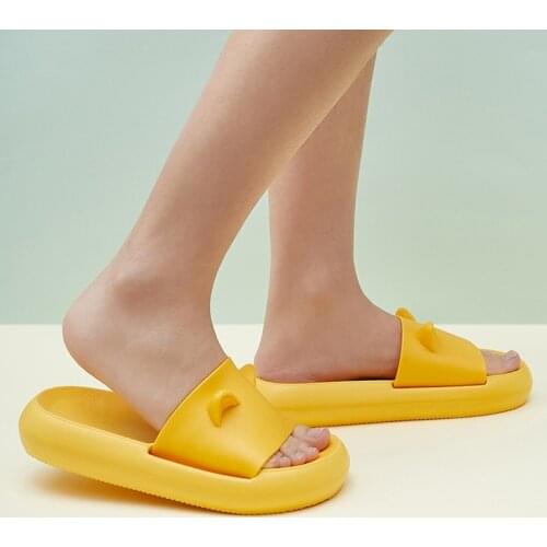 Summer Beach Slides Women Men Slippers Sandals Flip Flops Cartoon 3d Cat Platform Thick Soled Ladies Girl Couples Bathroom Shoes