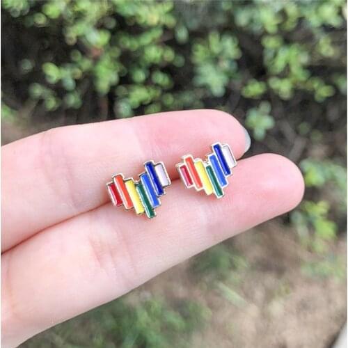 Cxwind New Arrival Enamel Heart Earrings Jewelry Cute Rainbow Heart Stud Earrings Handmade Jewelry Gifts Brincos Oorbellen