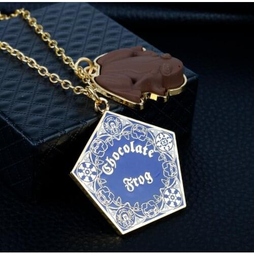 Harri Fantastic Beasts Chocolate Frog Gold Metal Potter Pendant Keychain Necklace Magic School Keyring Chain Ornament Jewelry