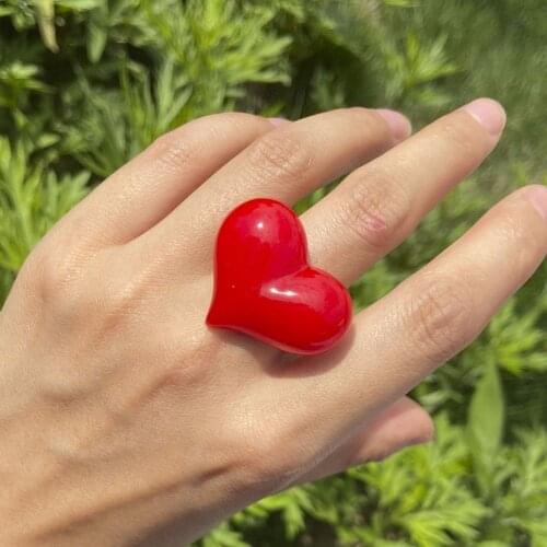 New Exaggerated Large Size Red Pink Love Heart Shape Rings Resin Acrylic Finger Rings For Women Girls Jewelry Party Accessories