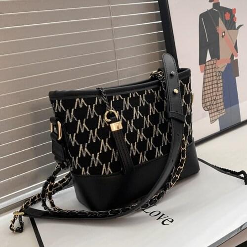 Classic Design Black Letter Printing Canvas Chain Shoulder Bags For Women Luxury Brand Embroidery Bucket Mini Crossbody Bag 2021