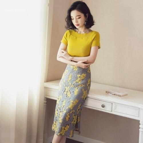 Women 2020 Summer New Short Sleeve Tops + High Waist Lace Pencil Skirt Set Female Vintage Slim Casual Chic Two Piece Suit L245