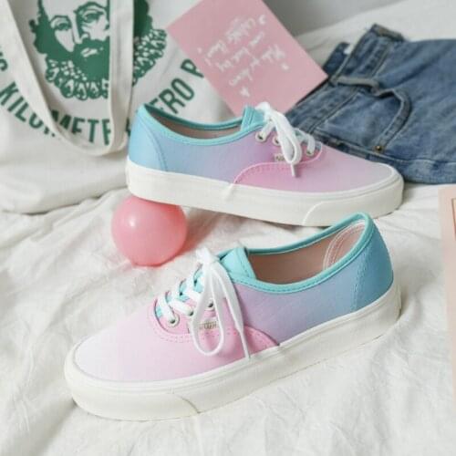 Cute Pink Blue Canvas Shoes Women Casual Shoes Gradient Low Cut Flats Shoes Women Comfortable Breathable Womens Skateboard Shoes