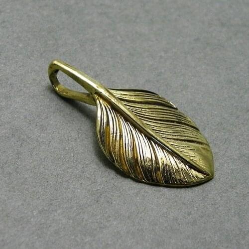 Handmade Pure Brass retro Leaves craft DIY ornament Miniature Fitting Keychain Pendant souvenir Pendant Gift