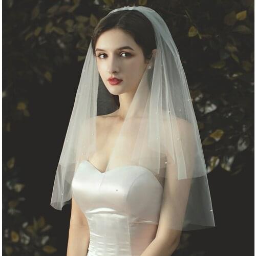 White Simple Wedding Veils Edage for Bride High Quality Soft Tulle Bridal Veil with Crystal Short Layered Bridal Vail