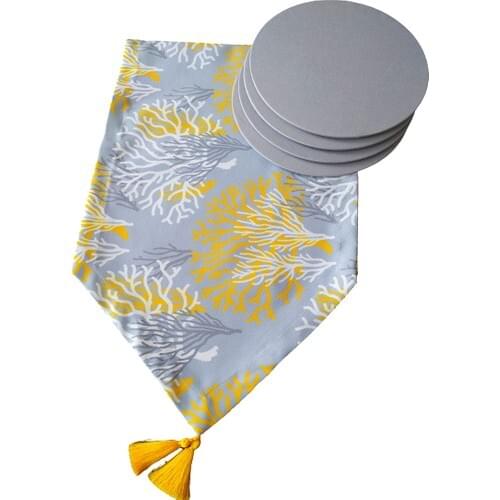 Dehaberkstore Wrapped The Grills Coral Pattern Runner + 4 Pcs Gray American Service Supla set