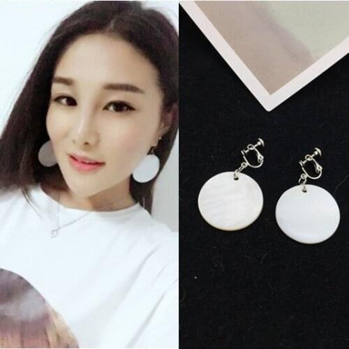Retro Geometric Round Shell Ear Clip on Earring Without Pierced Ear Cuff for Women Lady Party Wedding Jewelry