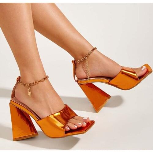 2021 New Summer High Heels Sandals Woman Chunky Heel Metal Decoration Shoes Women Square Toe Orange Patent Leather Ladies Pumps