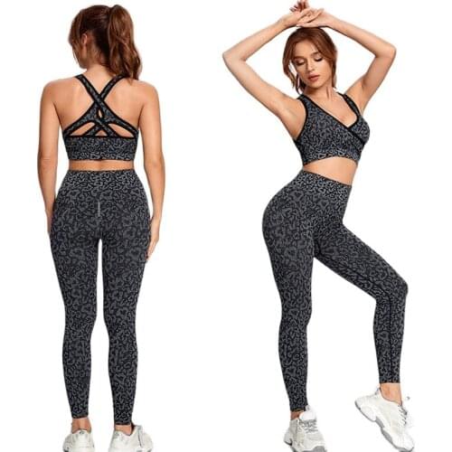 Seamless Yoga Set Workout Clothes for Women Sport Set Outfit Fitness Clothing Sport Fitness Yoga Legging Two Piece Set Women