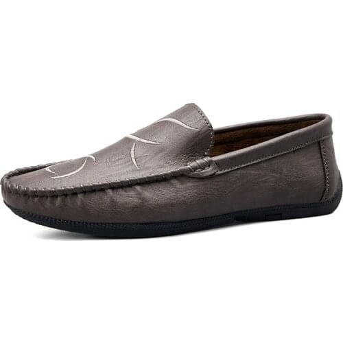 Men Loafers Leather Casual Shoes Trend 2020 Lightweight Soft Breathable Non-slip Flats Slip-on Driving Youth Leisure Footwear