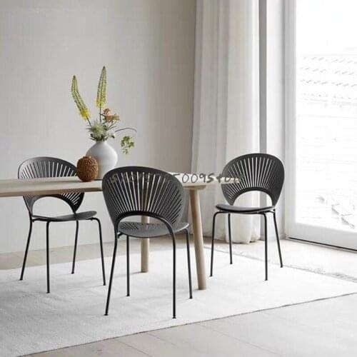 Minimalist shell chair solid wood casual dining chair home backrest sun chair makeup chair Danish designer chair Nordic