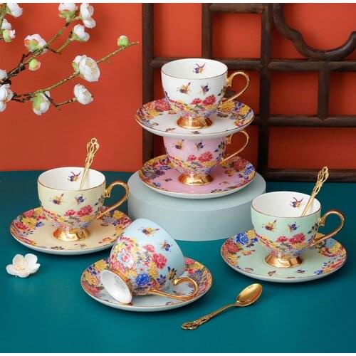 High Quality Bone China Coffee Cups and Saucers Flower Butterfly Decorations Luxury Porcelain Tea Cup & Plate Kitchen Home Decor