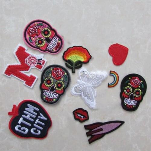 Fashion style 16pcs Mixed Patches Hot melt adhesive Applique Embroidery Patches Stripes DIY Clothing Accessories C5613-5630
