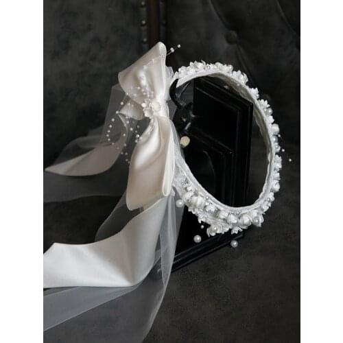 2021 Bride White Hairband Crown Tiaras Pearl Beading Veil Hair Accessories European Elegant Ladies Church Party Satin Headpiece