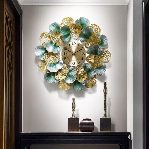 New Chinese Wrought Iron Ginkgo Leaf Luxury Wall Decorative Clock Wall Hanging Crafts Home Livingroom Club Wall Mural Decoration