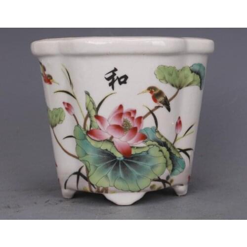 Pink lotus flowers and birds, fleshy orchids, calamus pots, antique Jingdezhen, Republic of China