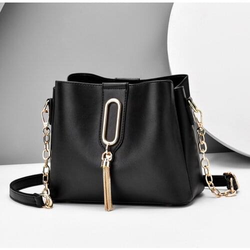 Chain Messenger Bag Womens 2020 New Fashion Shoulder Bag Winter High Quality PU Leather Ladies Tassel Casual Messenger Bag