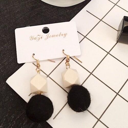 Fashion Korean Earrings Plush Balls Earrings For Women Earrings Fashion Tassel Earrings favorite jewelry DD1509