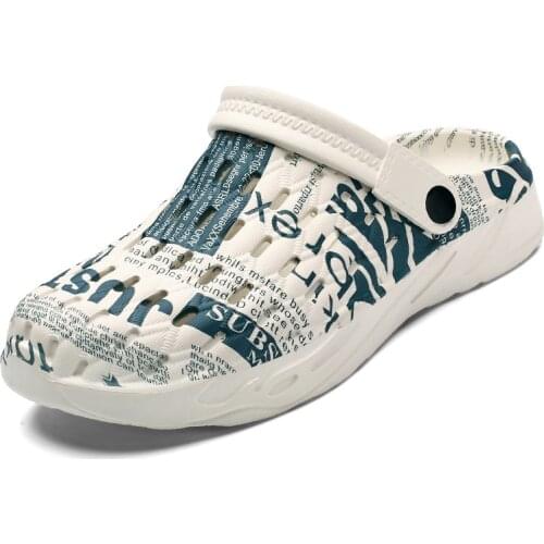 Large size 46 Men Sandals Summer Hole Shoes Rubber Clogs Men EVA Soft bottom Garden Shoes Camouflage Beach Flat Men Slippers