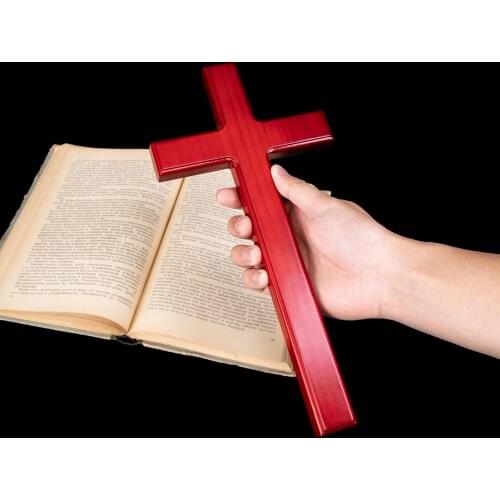 Hand Holding Solid Wood Wooden Cross Home Furnishings 31cm Wall Hanging Wooden Crosses For Wall Jesus Church Catholic Crucifix