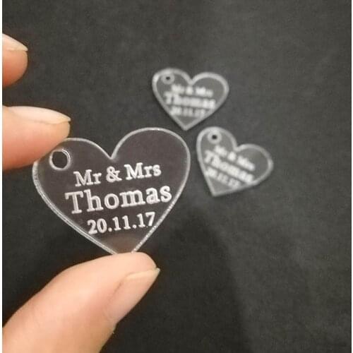 50pcs Customized Acrylic Heart Wedding Favor Gift Personalized MR MRS Wedding Souvenirs Table Decoration Centerpieces