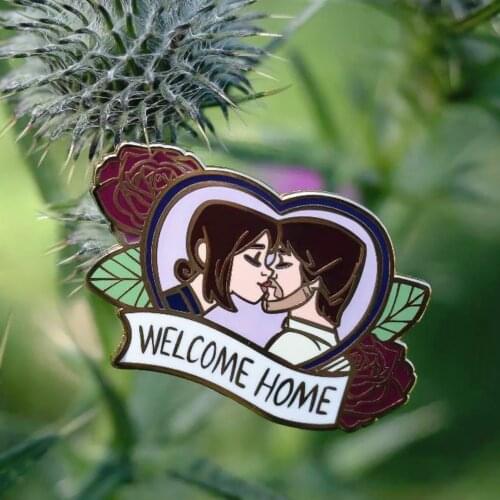 Beautiful Romantic Heart-Shaped Rose Hard Enamel Pin Cute Flower Brooch Star Warss Movie Fan Collect Medal Valentines Day Gift