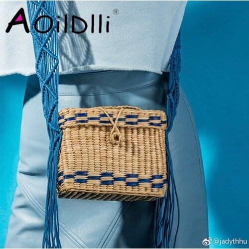 2018 new summer with the same straw bag female simple shoulder diagonal hand-woven bag ins small beach bag