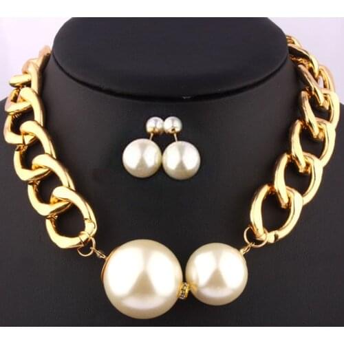 VIVILADY 2pcs Fashion Jewelry Sets White Imitation Pearls Necklaces Earrings Women Gold Color Metal Chain Brand New Accessories