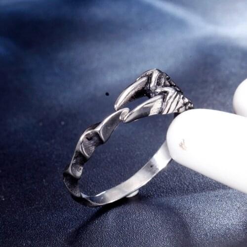 Sale 2020 Free Shipping Cool Gift Eager Claw Vintage Finger Rings Titanium Stainless Steel Retro Party Ring For Women Man Unix