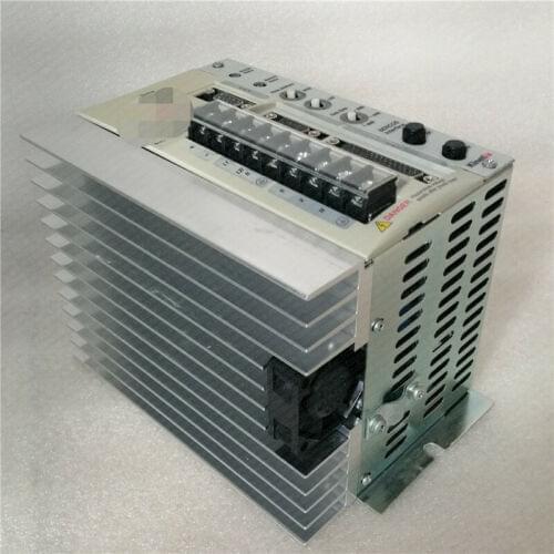 Brand new 2098-DSD-005-DN Ultra 3000 Servo Drive 2098DSD005DN 1 year warranty worldwide shipping