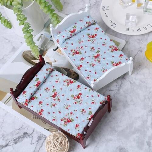 1/12 Mini Wooden Single Bed With Floral Mattress & Pillow Dollhouse Miniature Life Scenes Ornament Kids Pretend Play Toy New