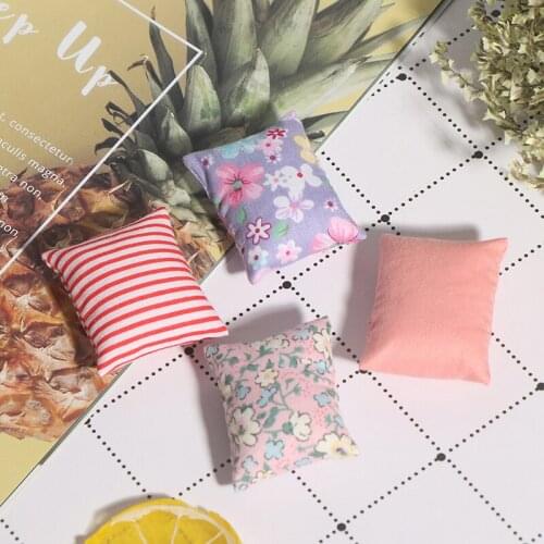 2PCS Flower Pillow Cushions For Sofa Couch Bed For For Doll house 1/12 Dollhouse Miniature Furniture Toys