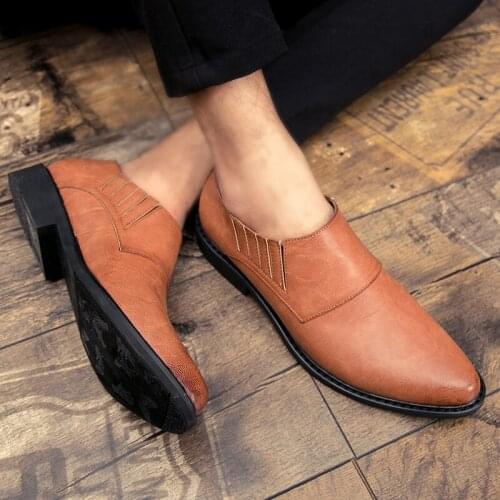 New Men Genuine Leather Loafers Shoes Outdoor Handsome Comfortable Brand Breathable Men Pointed Top Tassel Casual Shoes Sneakers