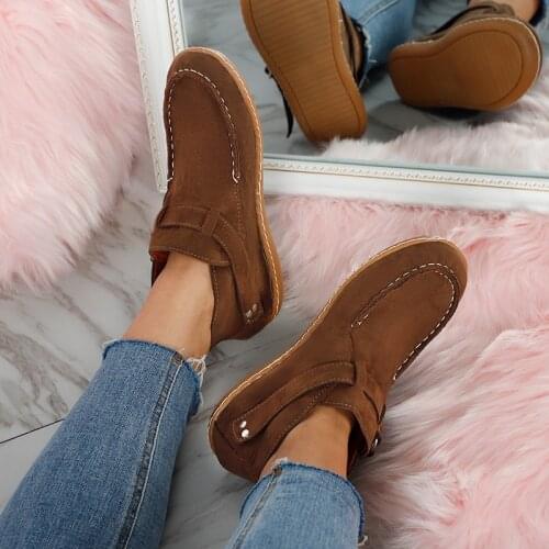 Women Moccasins Shoes Soft Warm Plush Sewing Rivet Metal Buckle Fuckle Ladies Women Casual Shoes Female Plus Size Fashion