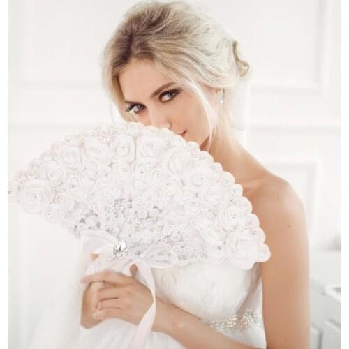 NEW Bride Wedding Feather Hand Fan Lace Rose Fans Non-foldable Fan Wedding Party Supplies Photo Shoot Props for Dance Decoration