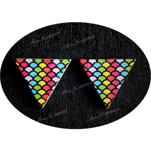 15 x 17mm Triangle Wood Laser Cut Cabochon beads to make DIY Rings, Earrings, Brooch, Necklace pendant